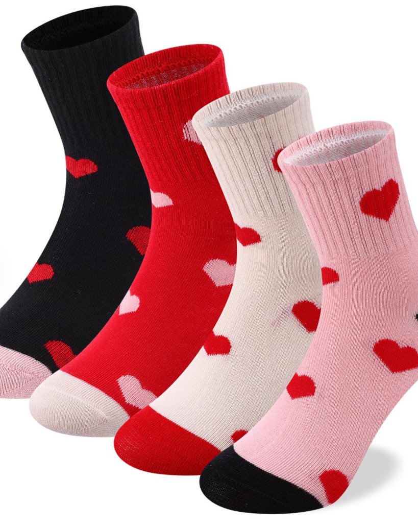 Small box of mixed socks