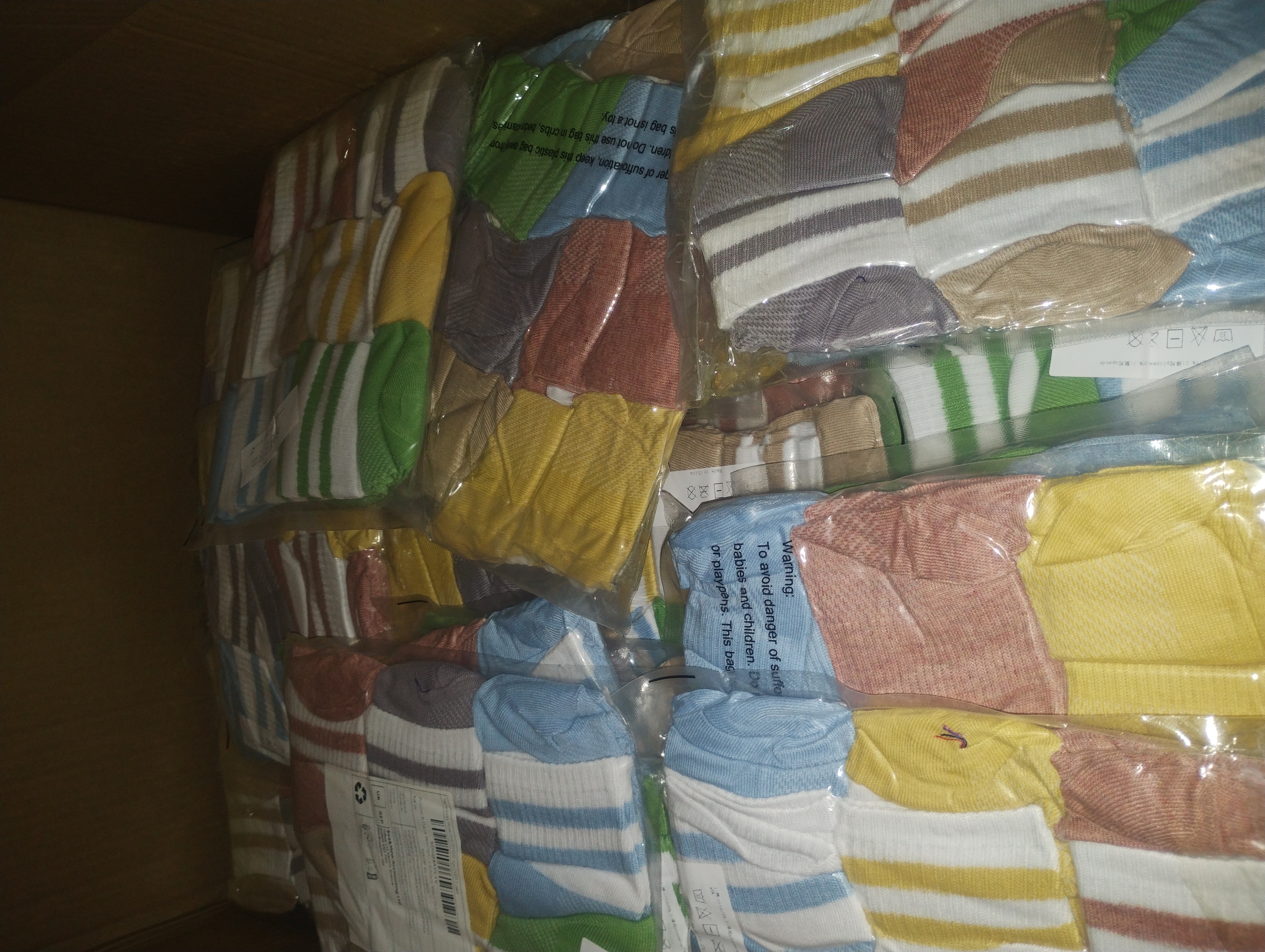 Small box of mixed socks